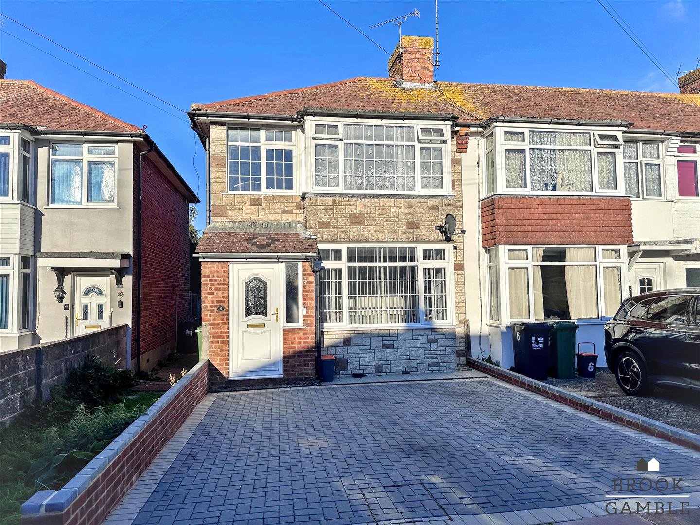 3 Bedroom House for Sale: £289,950. Wilton Avenue in Eastbourne, East Sussex